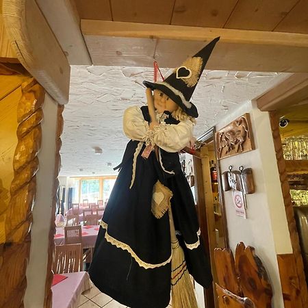 Chalet Valeruz Canazei Bagian luar foto