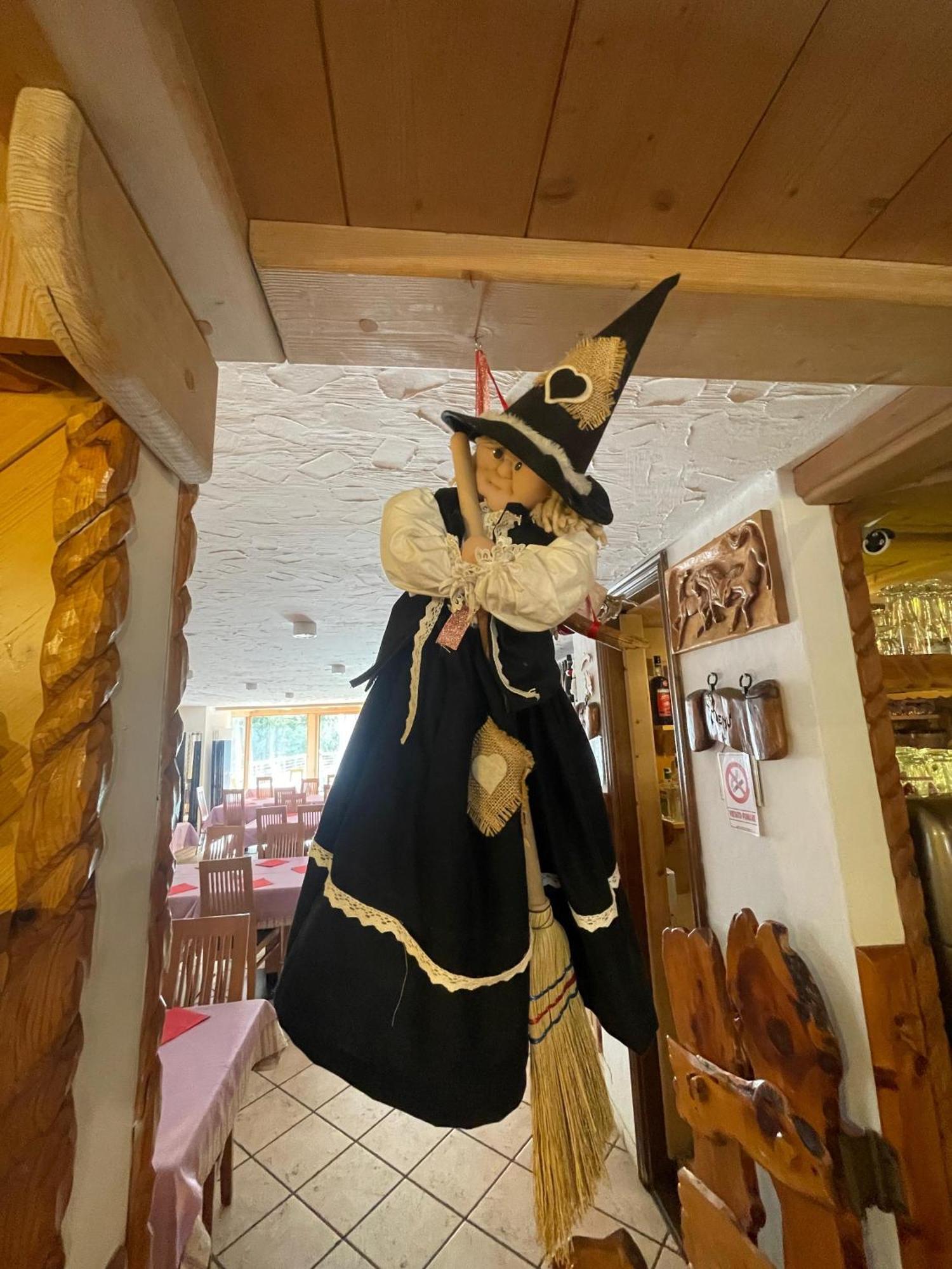 Chalet Valeruz Canazei Bagian luar foto