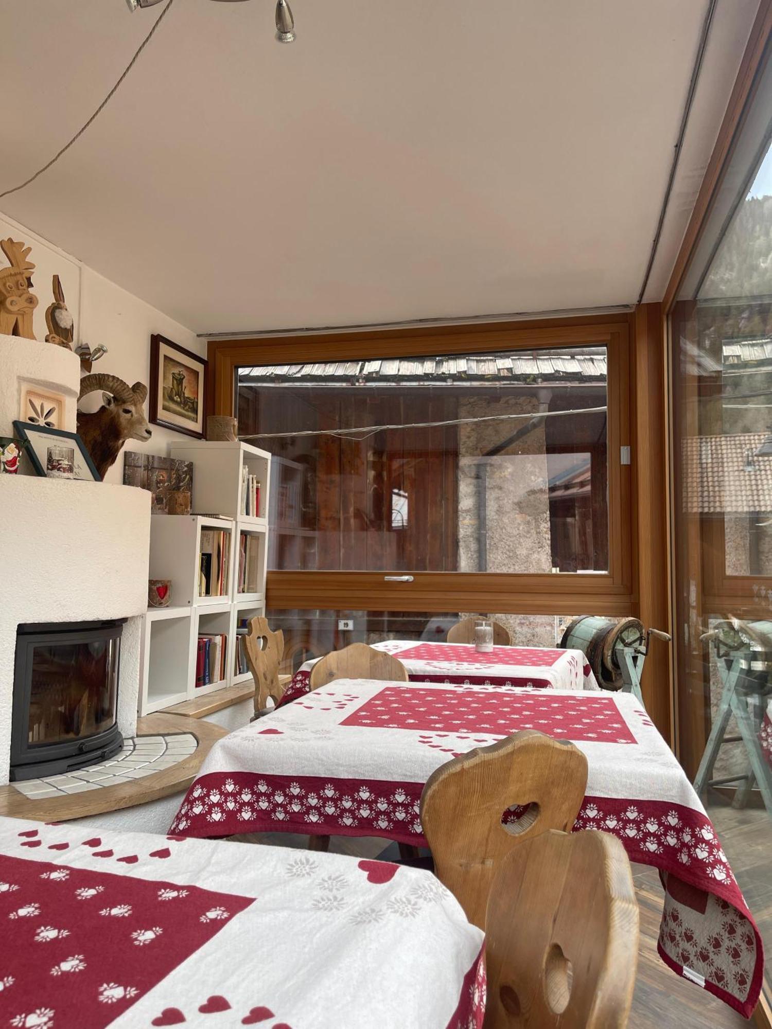 Chalet Valeruz Canazei Bagian luar foto