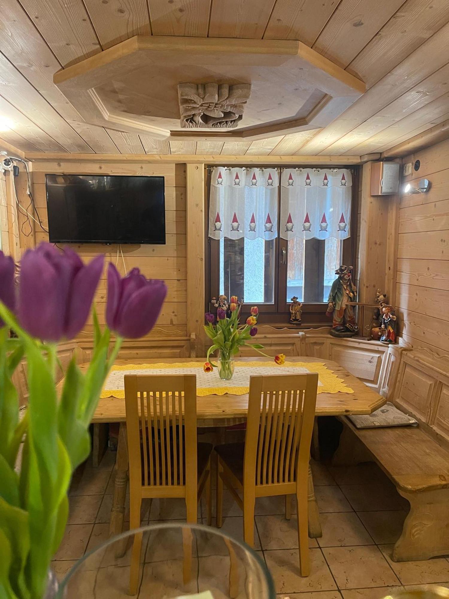 Chalet Valeruz Canazei Bagian luar foto