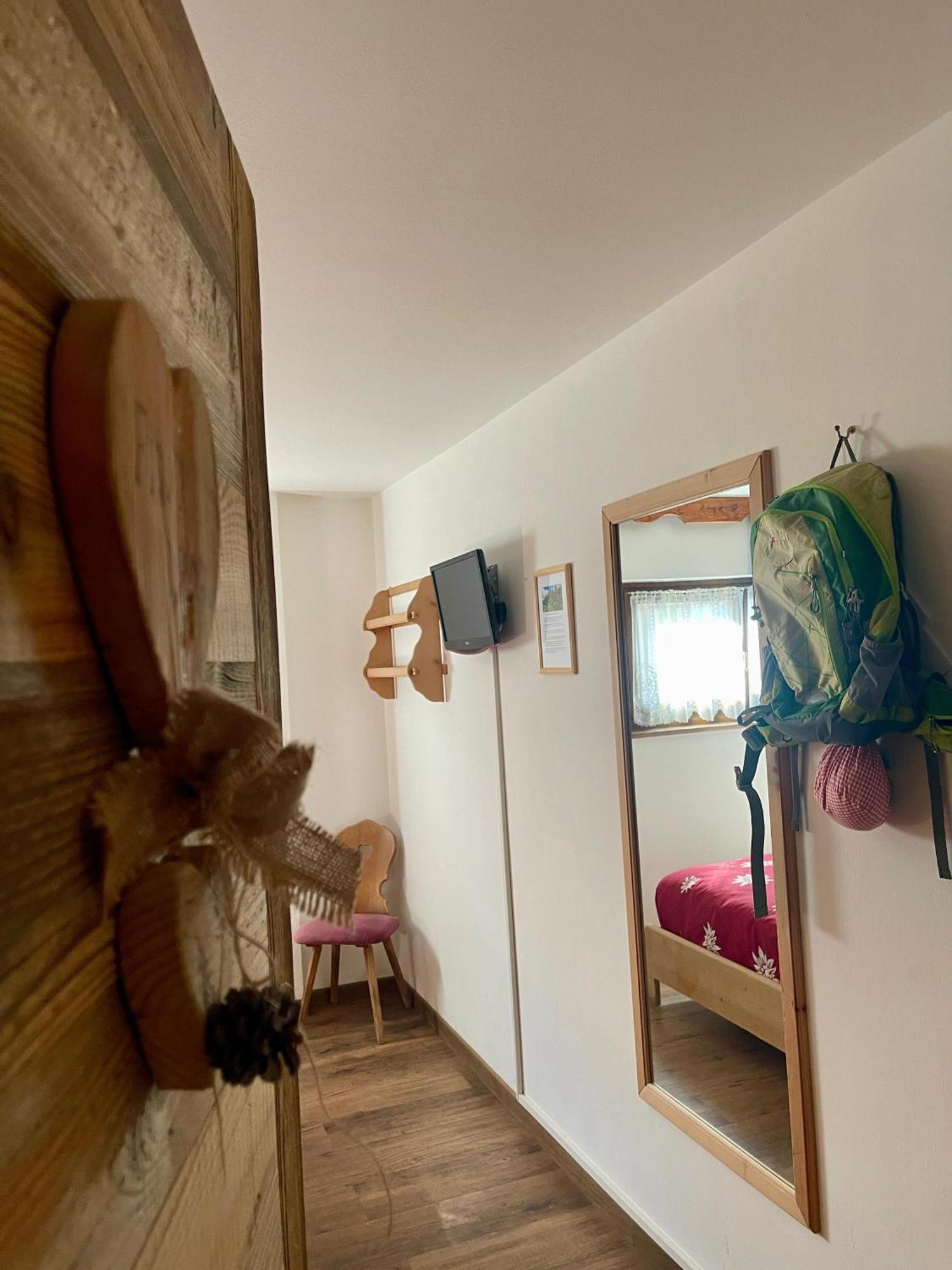 Chalet Valeruz Canazei Bagian luar foto